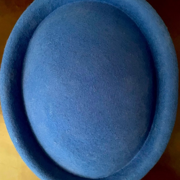 “Air hostess” costume hat - Picture 2 of 3